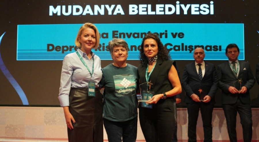 Mudanya Belediyesi "Dirençli Dayanıklı Toplum" ödülünün sahibi oldu