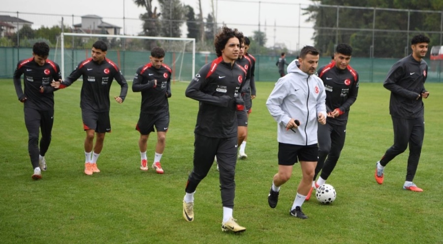 Ümit Milli Futbol Takımı, Macaristan maçının hazırlıklarına başladı