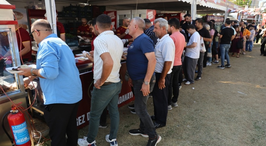 Uluslararası Adana Lezzet Festivali'ne yoğun ilgi