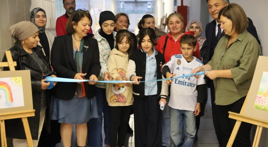 Bursa'da Dünya Kız Çocukları Günü çeşitli etkinliklerle kutlandı