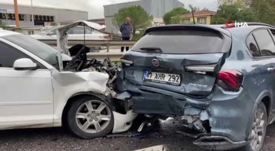 Kocaeli'de zincirleme kaza: 1'i çocuk 5 yaralı