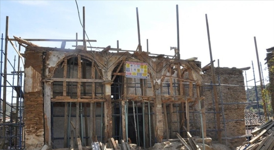 İzmir'de bulunan tarihi Lübbey Camisi restore ediliyor