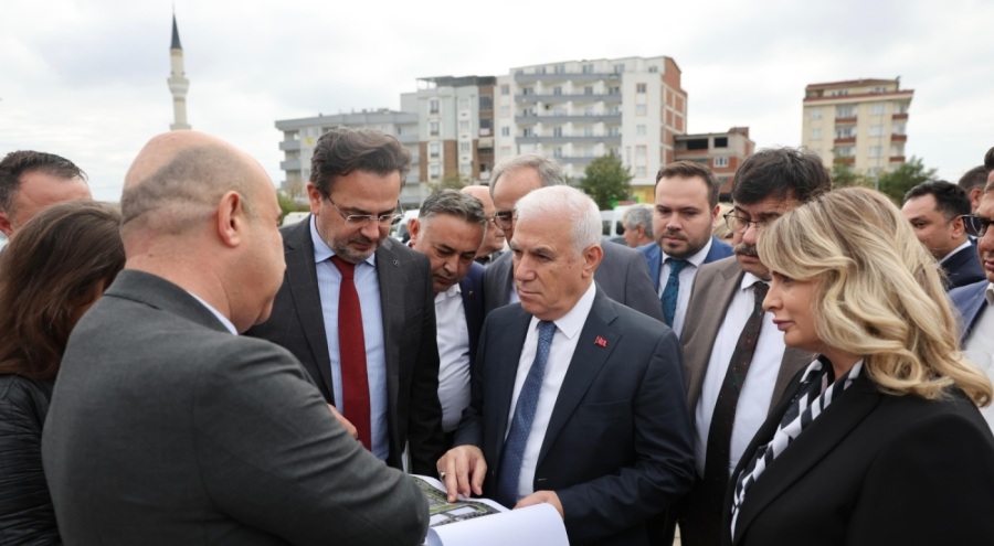 Orhangazi'nin eski terminali modern meydana dönüşüyor