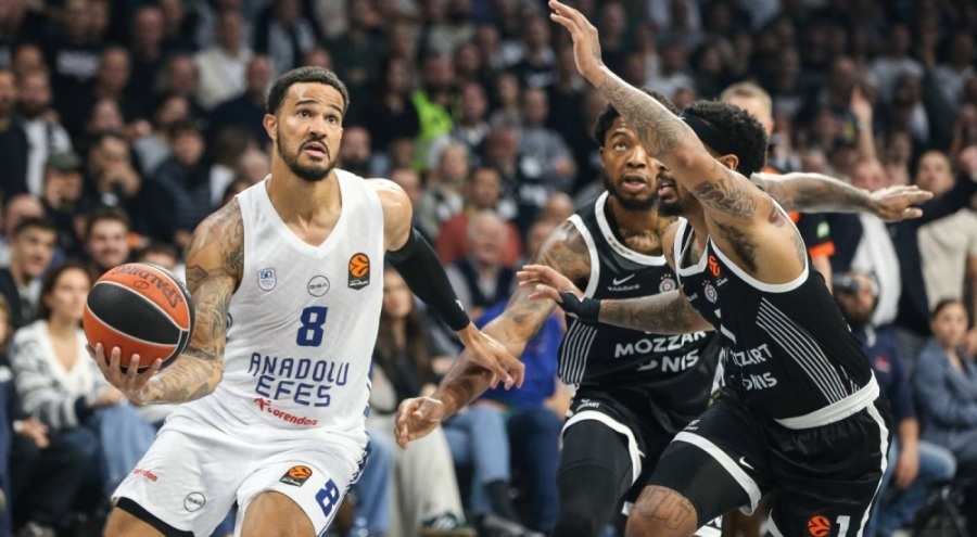 Anadolu Efes, Olympiakos deplasmanında