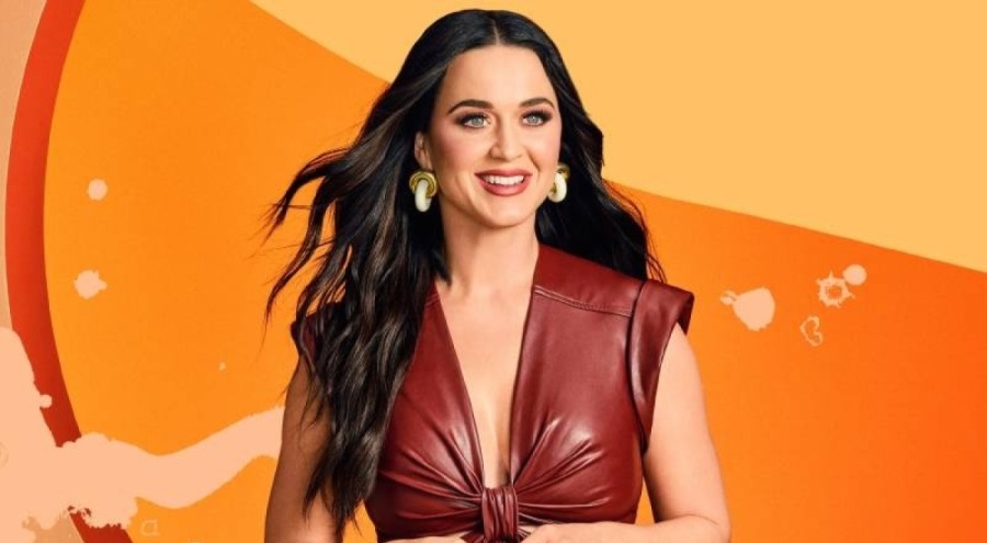 Katy Perry'den sahnede aşk itirafı