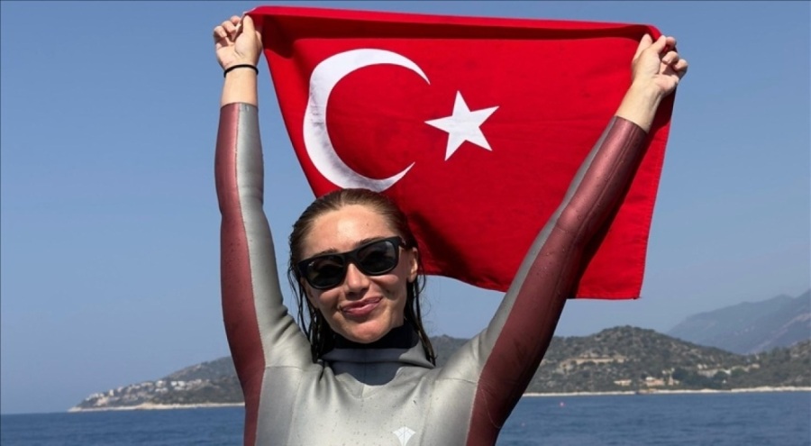 Milli dalgıç Şahika Ercümen, yeni rekor için nefesini tutacak!
