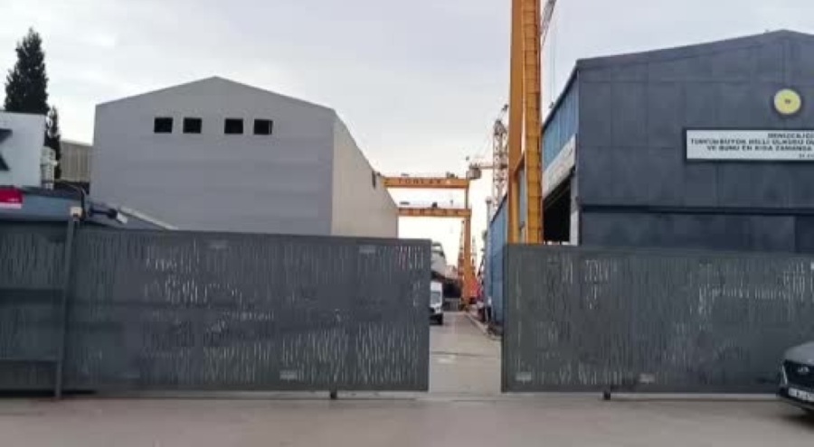 Tuzla'da tersanede patlama: 1 ölü, 3 yaralı