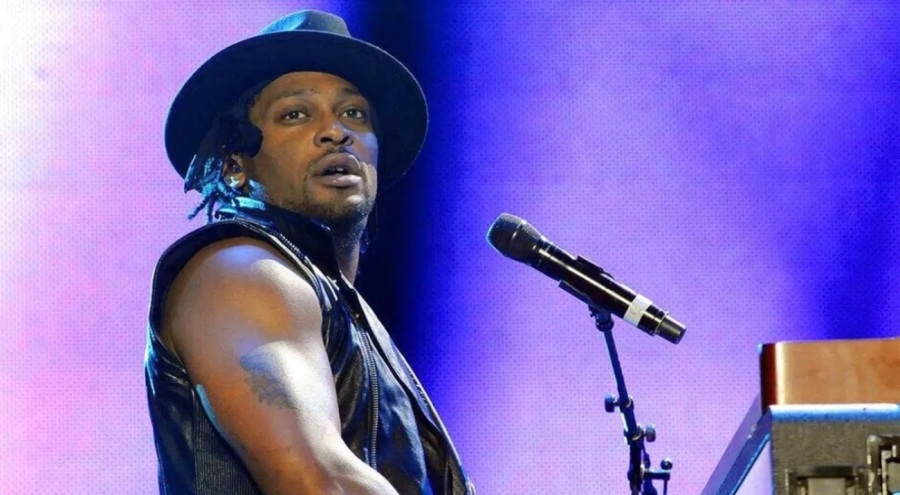 Grammy ödüllü şarkıcı D'Angelo yaşamını yitirdi
