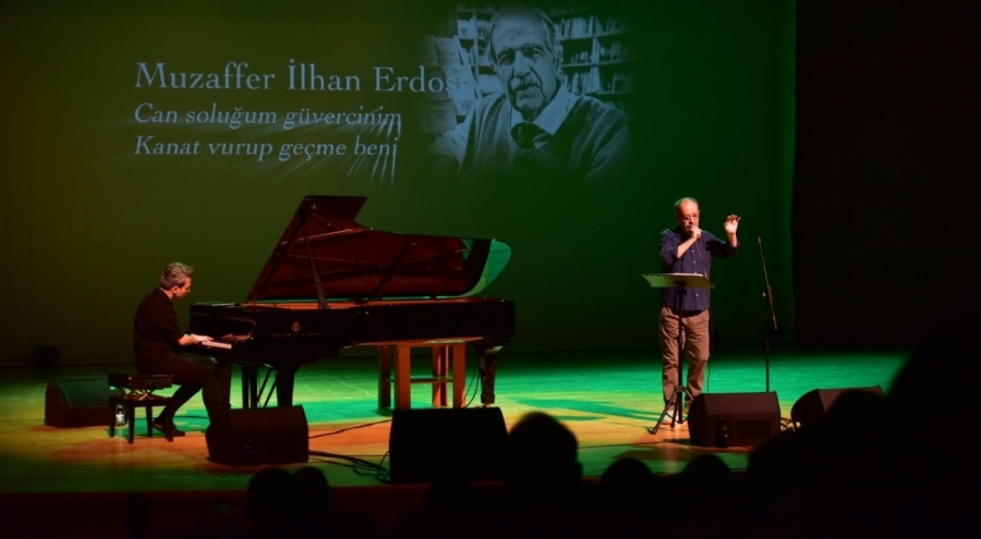 Hüsnü Arkan, Bursalılara müzik dolu bir gece yaşattı