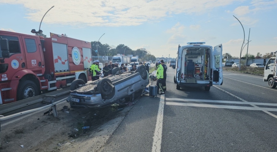 Tekirdağ'da kontrolden çıkan otomobil takla attı