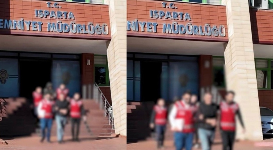 Kendilerini kamu görevlisi olarak tanıtıp 45 bin dolarını aldılar