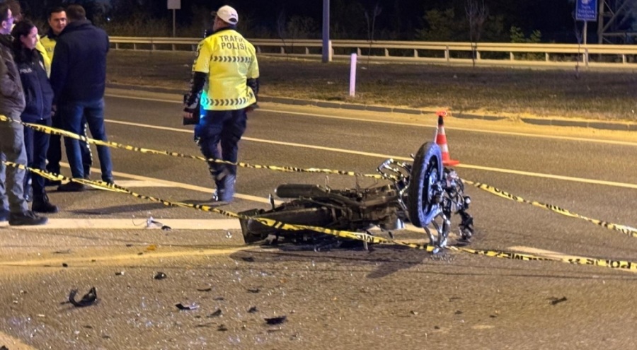 Bilecikte motosiklet ile midibüs çarpıştı: 1 ölü