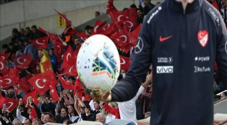 Romanya Milli Takımı'ndan Süper Lig yıldızı Ümit Akdağ'a davet!