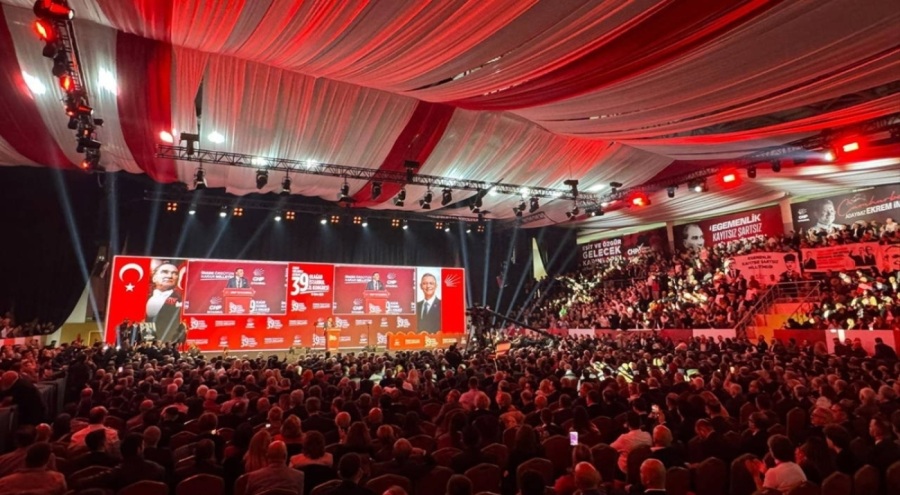 CHP Olağan İstanbul İl Kongresi yapılıyor