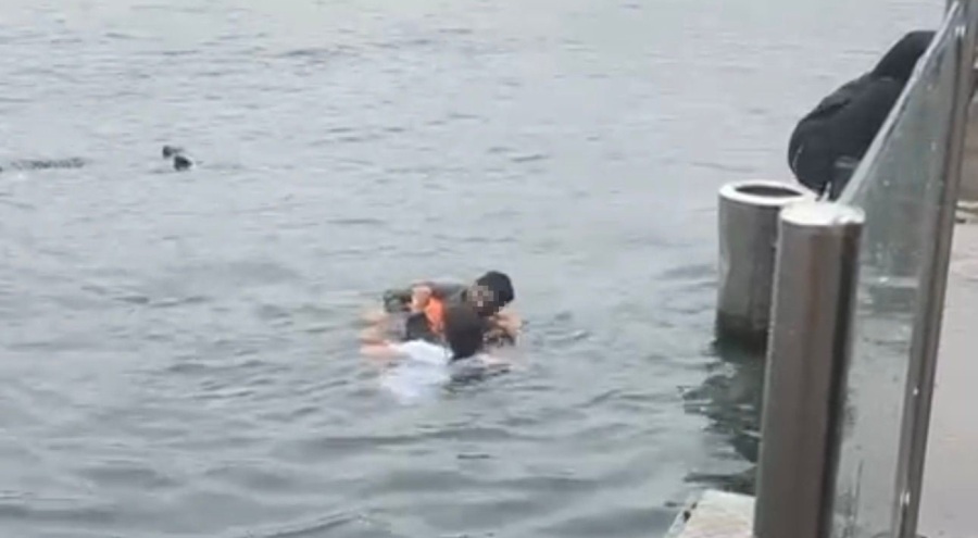 Kadıköy'de engelli 4 kişi denize düştü: 1'i hayatını kaybetti 3 kurtarıldı