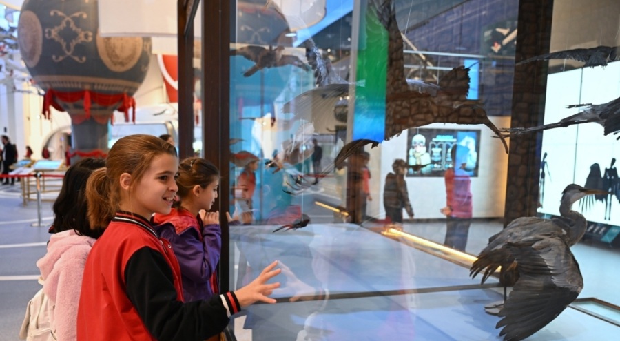 Bursalı minikler uzay ve havacılığın derinliklerini GUHEM'de keşfediyorlar