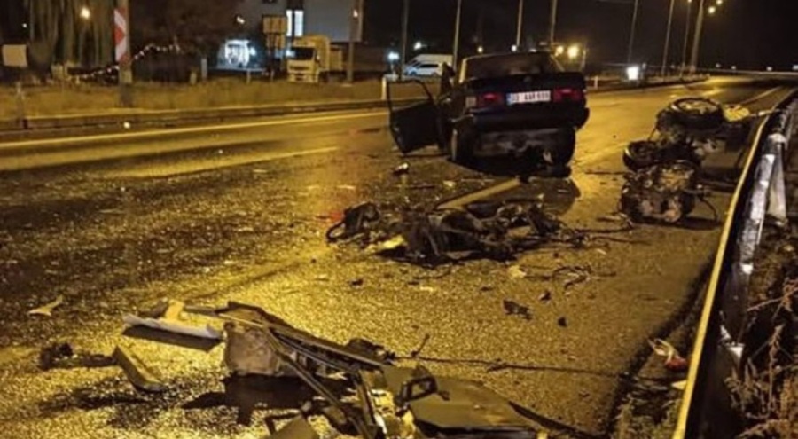 Afyonkarahisar'da feci kaza: Tır otomobili biçti, 1 ölü