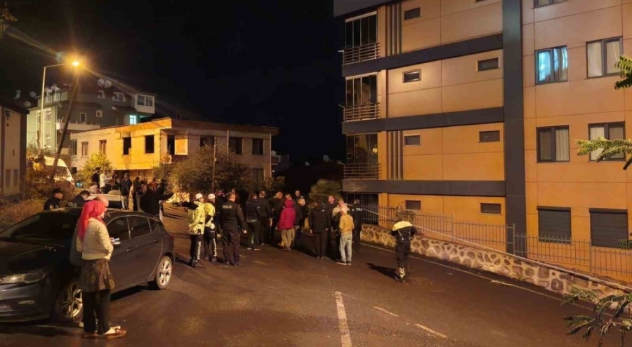 Ordu'da zeminde kayma ve çatlak oluşan 2 bina tahliye edildi