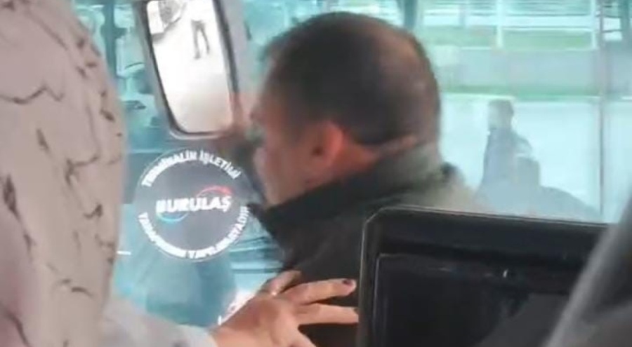 Bursa'da otobüste yumruklu kavga