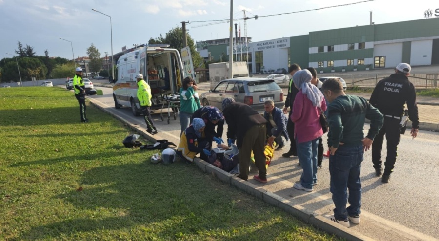 Bursa İnegöl'de halatla çekilen motosiklet devrildi