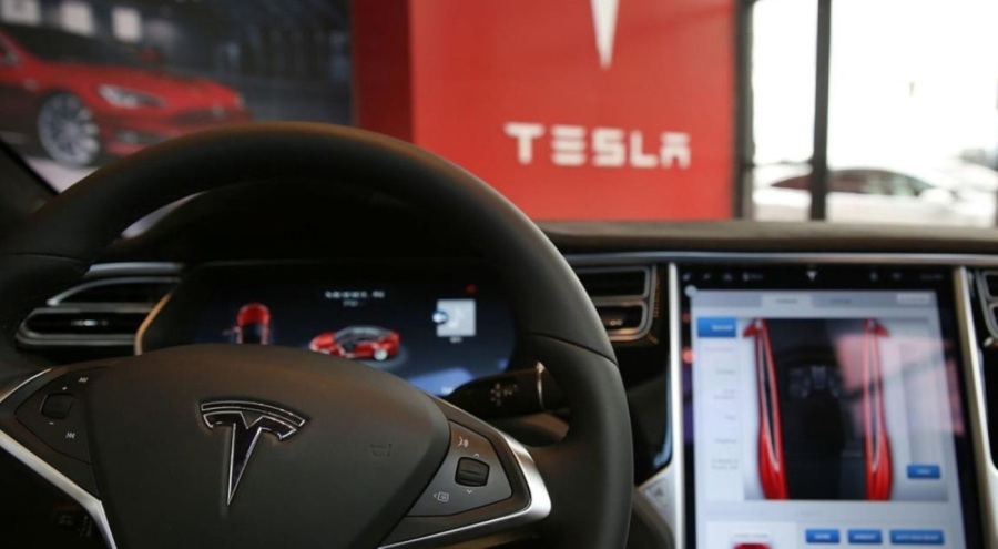 Tesla, yaklaşık 13 bin aracı geri çağırma kararı aldı