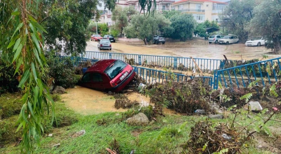 İzmir Foça'da sele kapılan kişinin kimliği belirlendi
