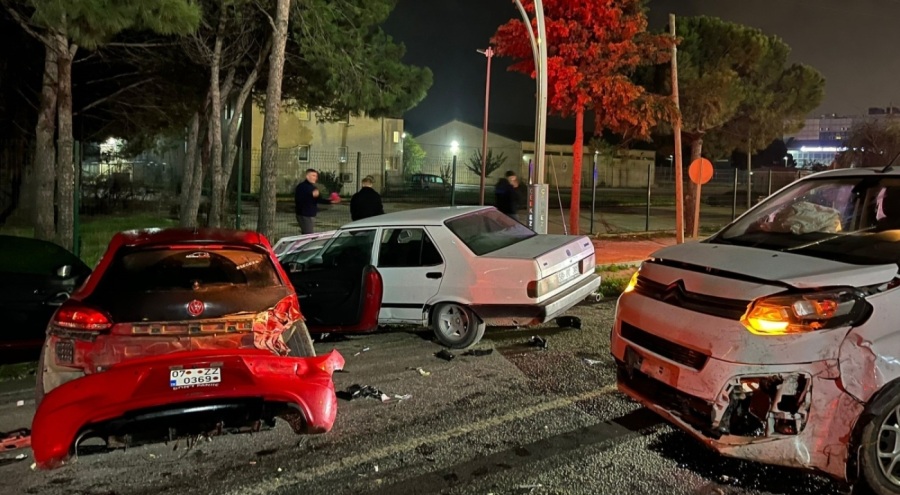 Tekirdağ'da zincirleme trafik kazası: 3 kişi yaralandı