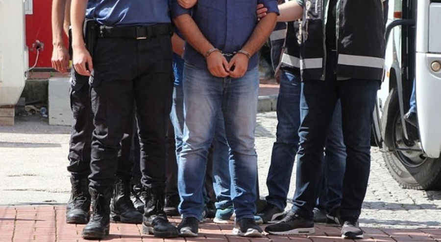 İstanbul merkezli 12 ilde "change" araç operasyonu! 74 zanlı yakalandı