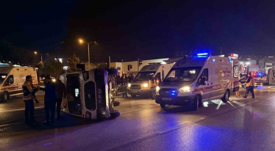 Tokat'ta ambulans ile cip çarpıştı