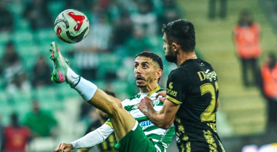 Bursaspor sahasında puan kaybetti