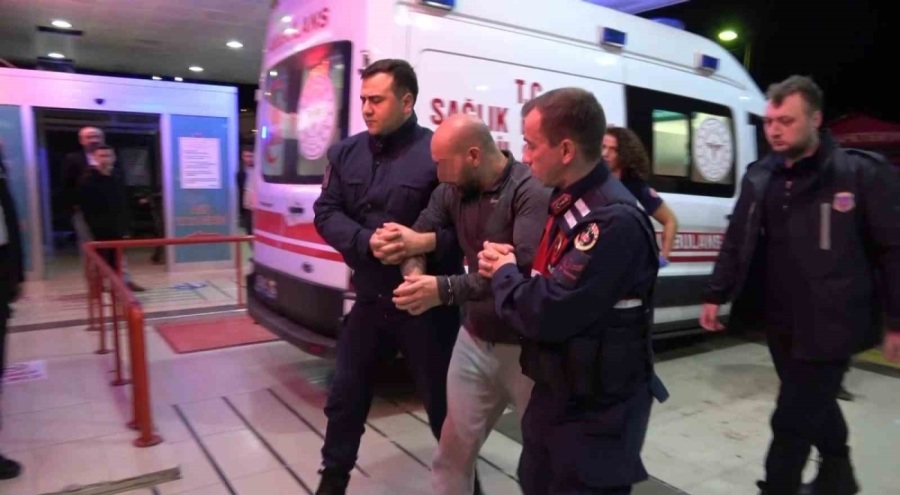 Amasya cezaevinde 6 mahkum gıda zehirlenmesi şüphesiyle hastaneye kaldırıldı