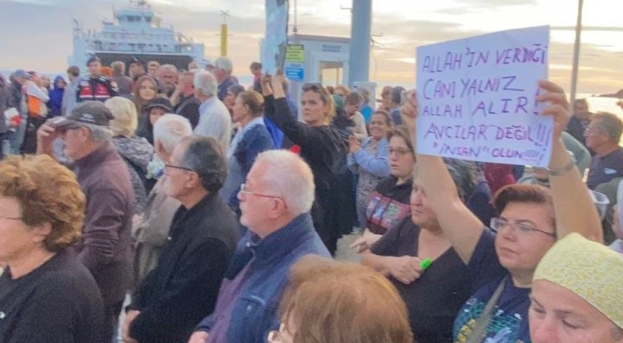 Balıkesir'de ava gelen avcılara protesto şoku