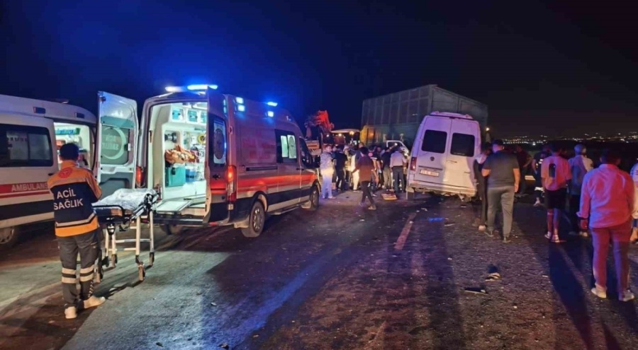 Hatay'da işçi servisi kazasında yaralanan 17 yaşındaki genç kız hayatını kaybetti