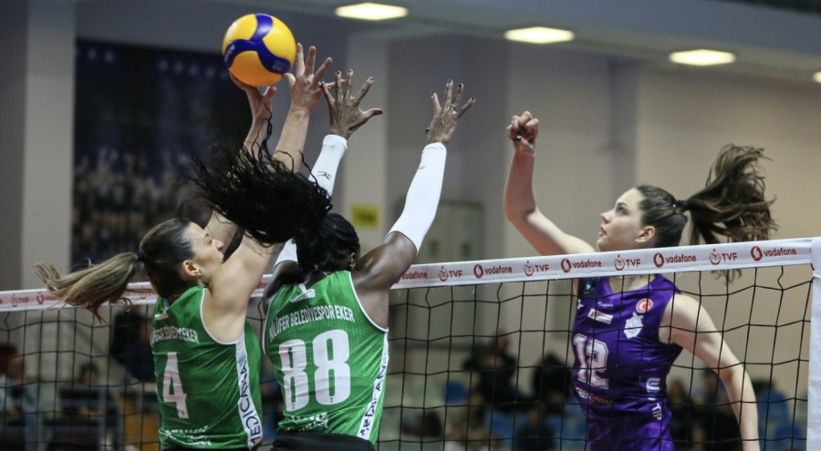 Nilüfer Belediyespor Eker ile Zeren Spor Cengiz Göllü'de karşılaştı