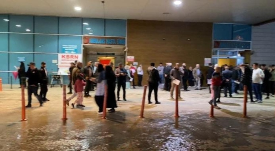 Bursa'da depremde panik anları kameraya yansıdı