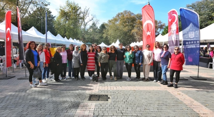 Kadınların el emeği ürünleri Bursalılarla buluştu