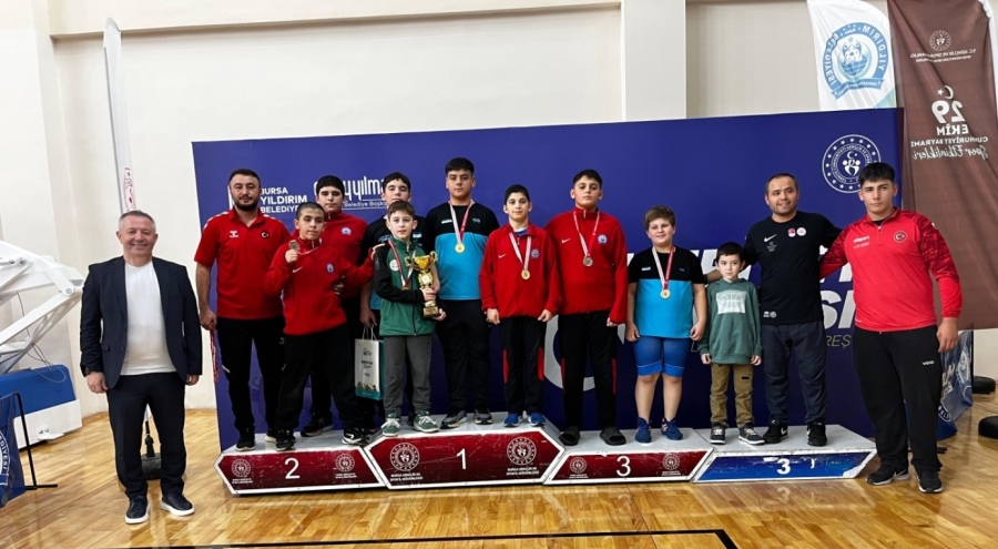 Yıldırım Belediyesi, Cumhuriyet coşkusunu sporla buluşturdu