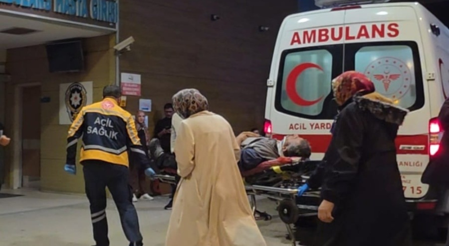 Bursa'da tek katlı evin çatısından düşen kişi ağır yaralandı