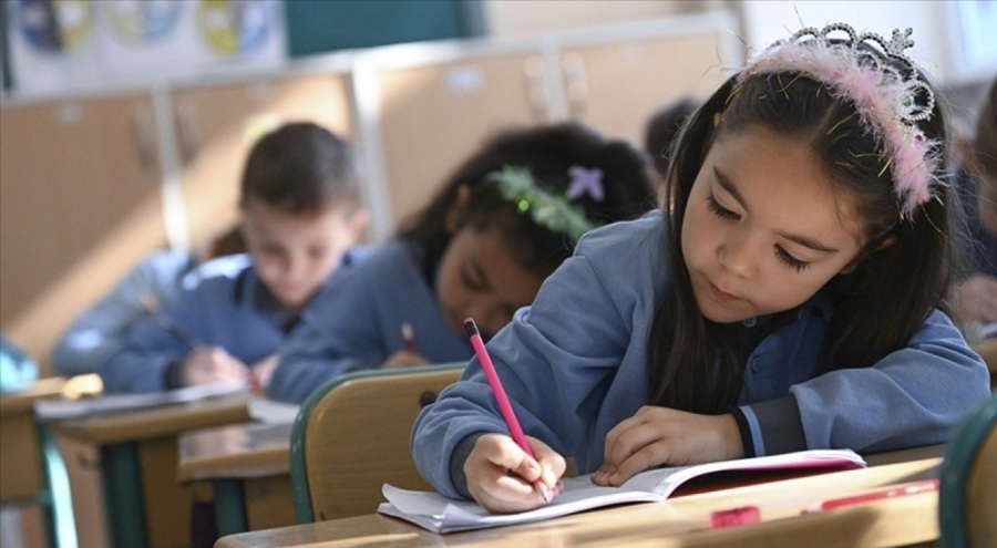 Depremin ardından bir ilde daha eğitime ara!