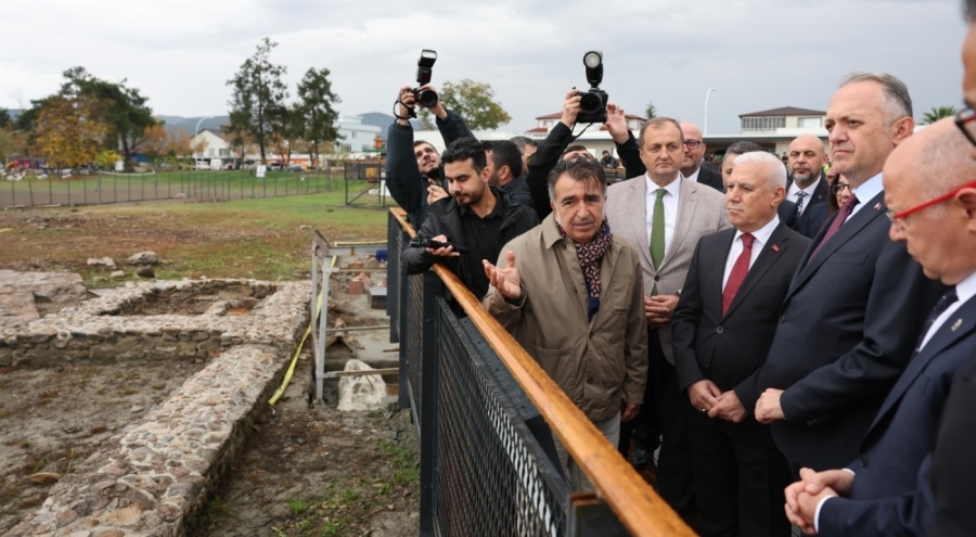 İznik'te tarihi gün! Bazilika ziyarete açıldı