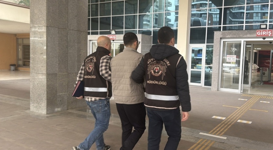 Kostüm etkinliğine imam cübbesiyle katılan şüpheli serbest bırakıldı