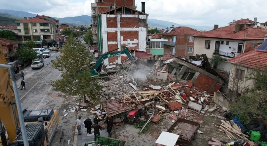 AFAD açıkladı: Balıkesir'e 25 milyonluk deprem desteği