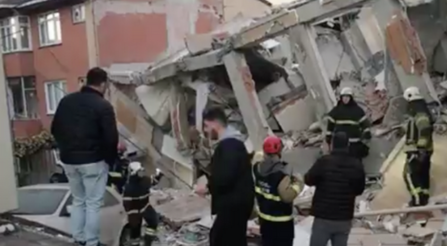 Gebze'de bina çöktü: Çok sayıda ekip sevk edildi