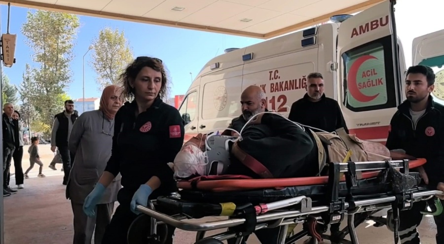 Bursa'da iskelenin altında kalan işçi ağır yaralandı