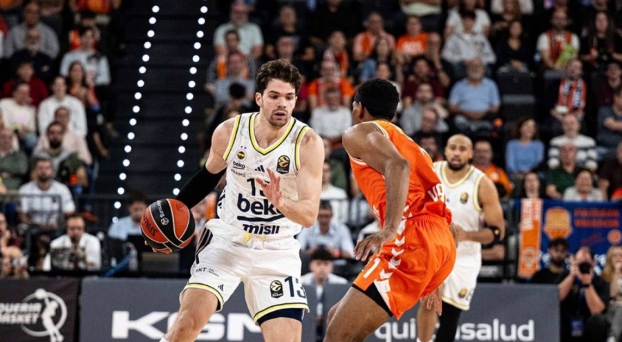 Fenerbahçe, Valencia deplasmanında yenildi