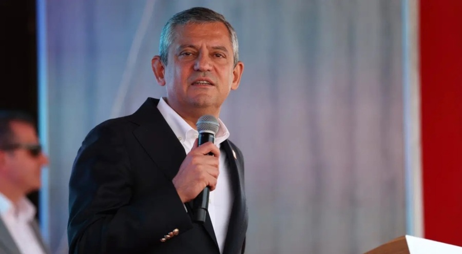 Özgür Özel'den 'Cumhuriyet Bayramı' telefonu