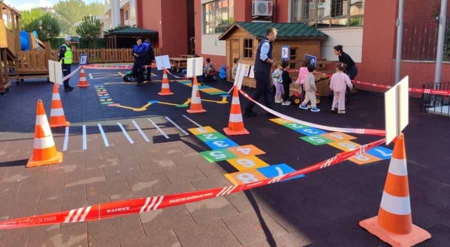 Bursa Büyükşehir'den çocuklara trafik güvenliği eğitimi