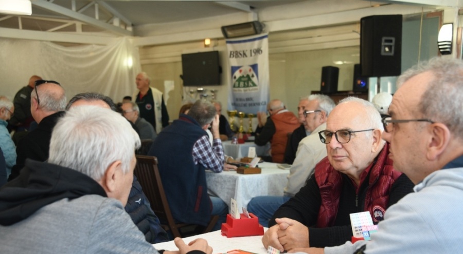 Osmangazi'de 29 Ekim Cumhuriyet Bayramı Briç Turnuvası düzenlendi