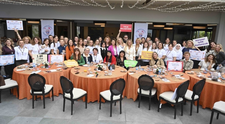 Bursa'da Kalbim Seninle Yardımlaşma Derneği'nden iyilik atölyesi etkinliği