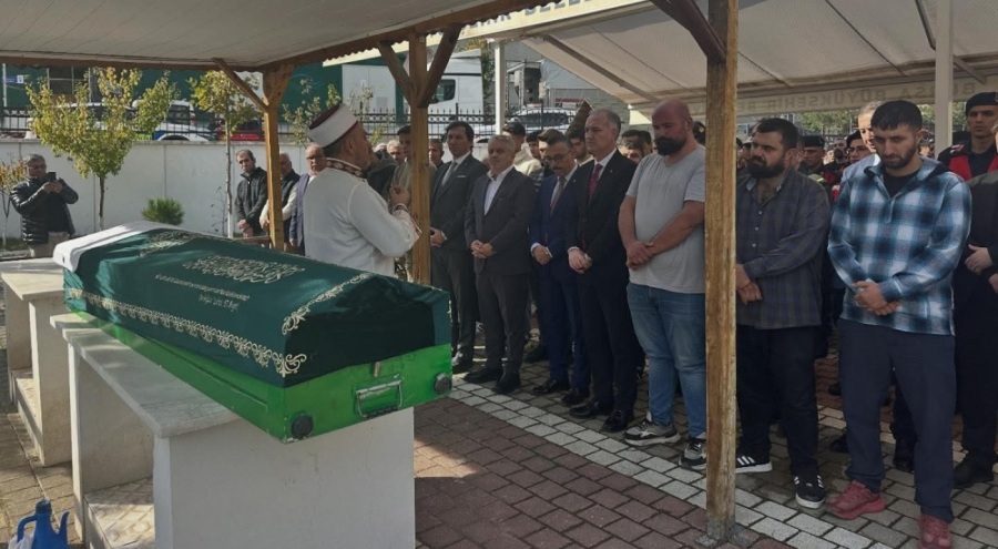 Bursa'da şehit babası son yolculuğuna uğurlandı